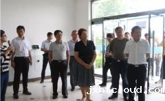 <b>若羌县人大常委会一行莅临华兴公司指导工作</b>